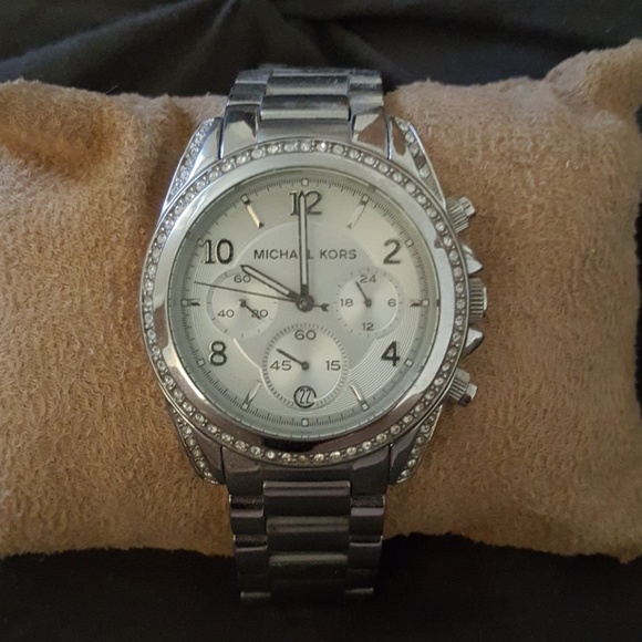 Michael Kors Other - Michael Kors Silver Watch Michael Kors Other - Michael Kors Silver Watch